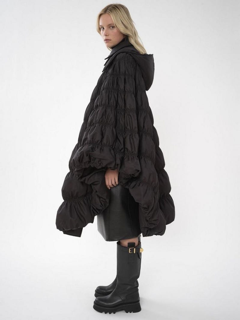 Chloe Ruched Puffer Cape Mäntel Schwarz | CHE-SR13815